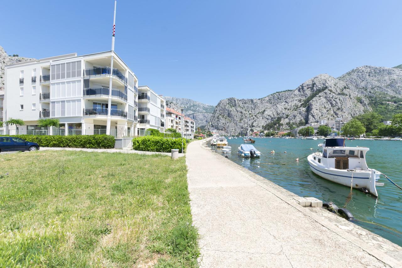 Apartment Ivanka Omis Exterior photo